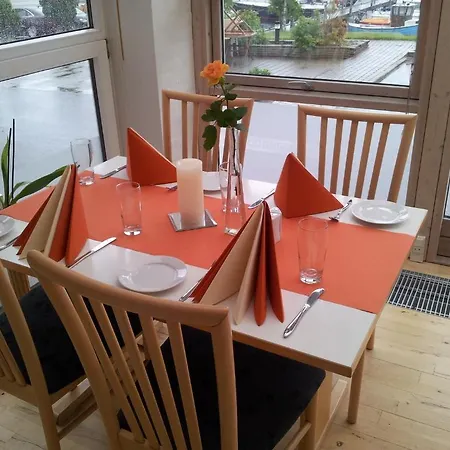 Hotell Fjordhotel 3*